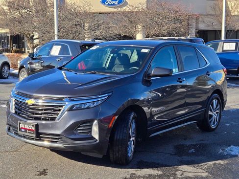 Used 2022 Chevrolet Equinox LT image 3
