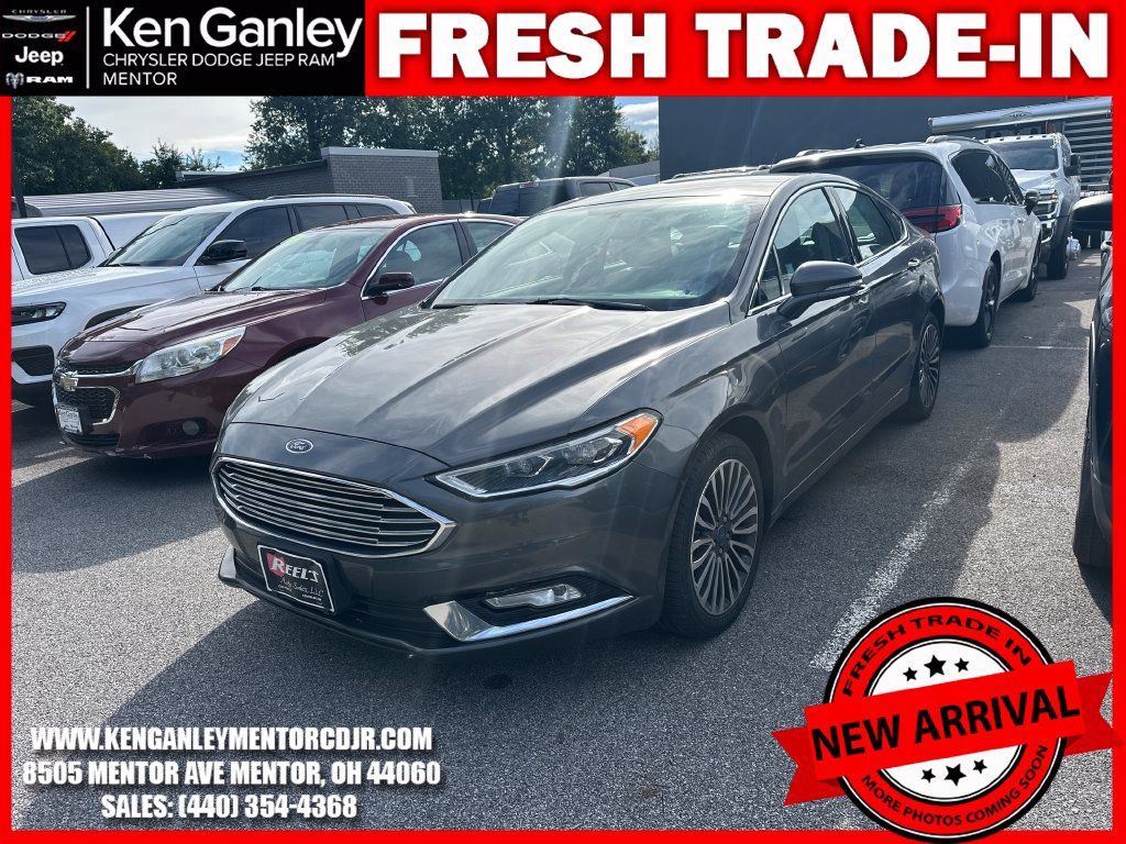 Used 2017 Ford Fusion SE AWD/4WD image 3