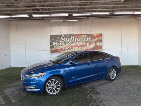 Used 2017 Ford Fusion Energi Titanium image 2