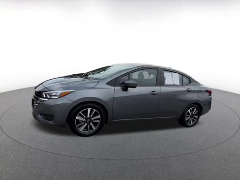 Used 2025 Nissan Versa SV FWD image 8