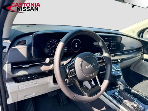 Used 2024 Kia Carnival SX FWD image 11