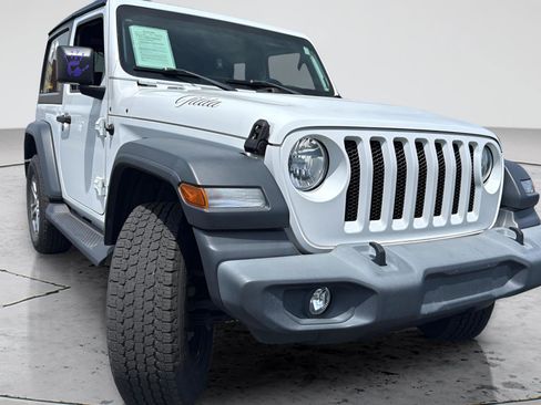Used 2018 Jeep Wrangler Sport AWD/4WD image 7