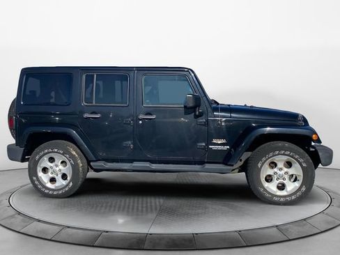 Used 2014 Jeep Wrangler Unlimited Sahara w/ Connectivity Group image 6