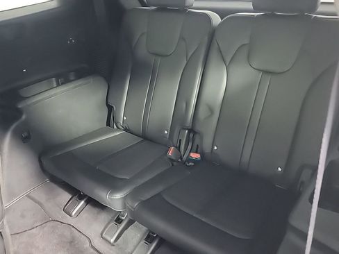 Used 2025 Kia Sorento EX w/ Panoramic Sunroof Package image 19