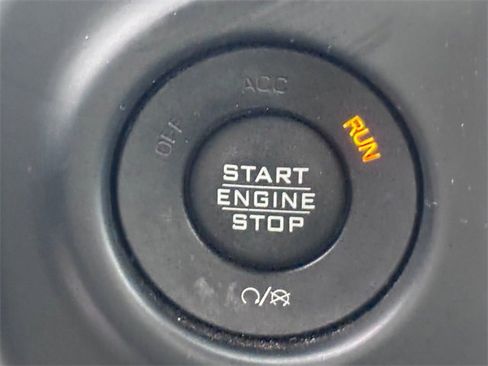 Used 2018 Jeep Wrangler Unlimited Sport S image 19