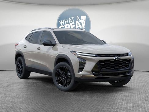 New 2026 Chevrolet Trax ACTIV w/ Sunroof Package FWD image 7