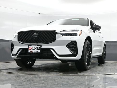 New 2026 Volvo XC60 T8 Ultra w/ Climate Package AWD/4WD image 36