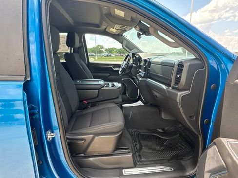Used 2022 Chevrolet Silverado 1500 LT w/ Convenience Package II AWD/4WD image 33