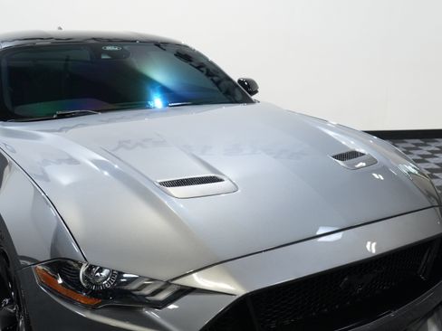 Used 2021 Ford Mustang GT RWD image 12