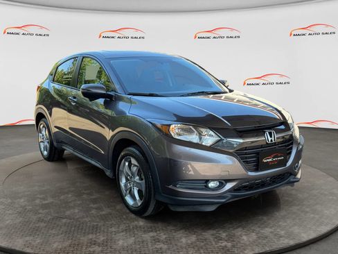 Used 2017 Honda HR-V EX image 5