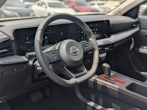 New 2026 Nissan Kicks SR w/ Cold Weather Package AWD/4WD image 17