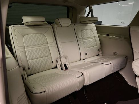 Used 2023 Lincoln Navigator L Black Label AWD/4WD image 47