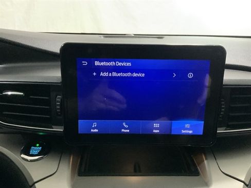 Used 2021 Ford Explorer XLT w/ Equipment Group 202A AWD/4WD image 29