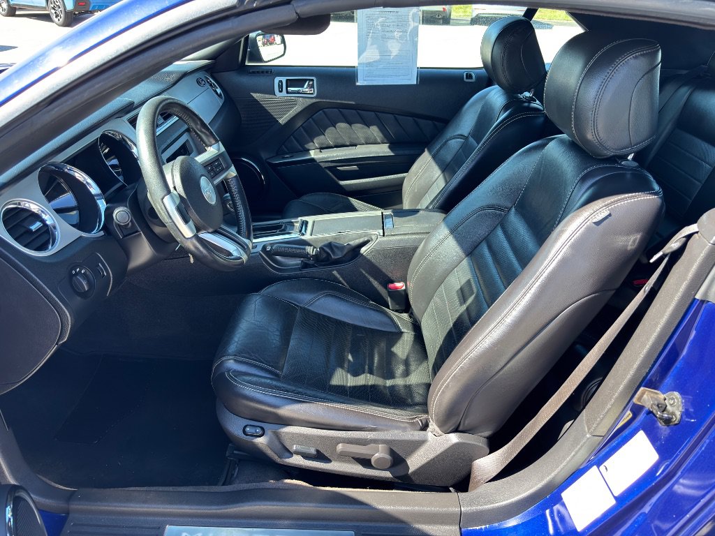 Used 2014 Ford Mustang Premium RWD image 15