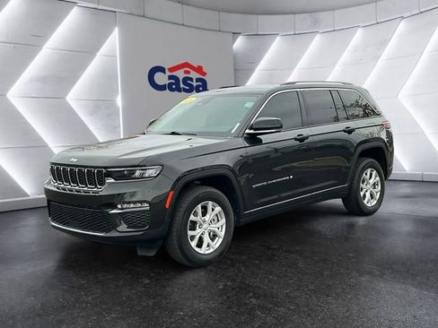 Used 2024 Jeep Grand Cherokee Limited image 7