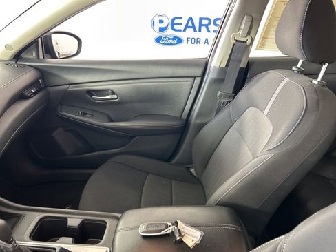 Used 2024 Nissan Sentra SV FWD image 25
