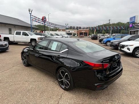 Used 2024 Nissan Altima 2.5 SR image 4