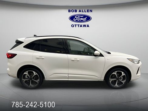 Used 2024 Ford Escape ST-Line Select w/ Tech Pack #2 image 6