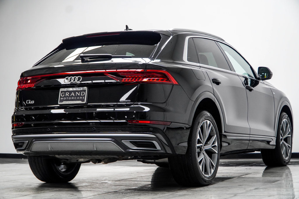 Used 2023 Audi Q8 Premium Plus AWD/4WD image 18