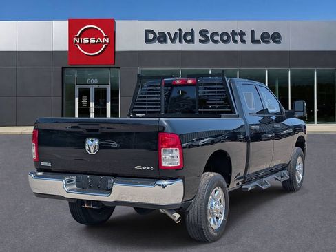 Used 2024 RAM 2500 Tradesman w/ Chrome Appearance Group AWD/4WD image 7