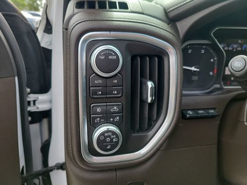 Used 2020 GMC Sierra 3500 Denali w/ Denali Ultimate Package AWD/4WD image 24