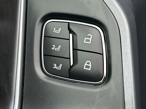 Used 2022 Ford F150 Lariat image 28