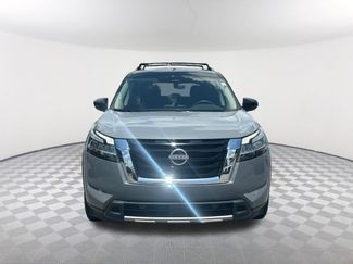 Used 2024 Nissan Pathfinder SL AWD/4WD video 2