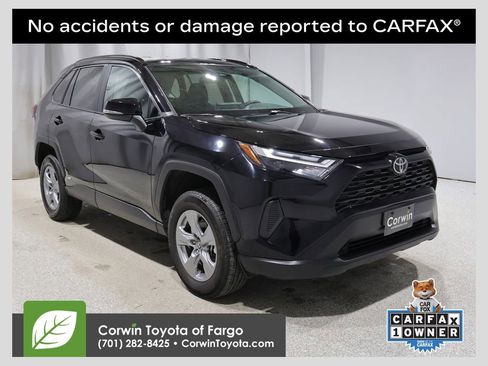 Used 2025 Toyota RAV4 XLE image 1