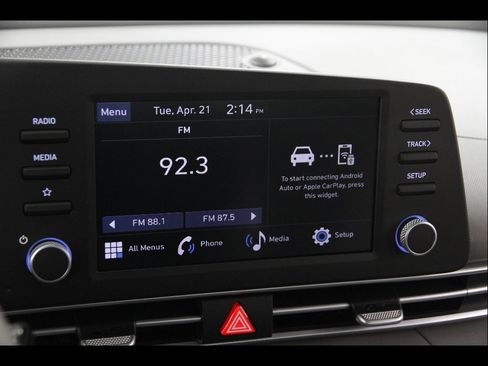 Certified 2025 Hyundai Elantra Sport FWD image 10