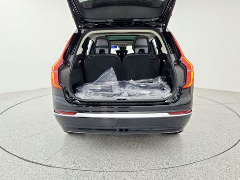 New 2026 Volvo XC90 B5 Plus image 11