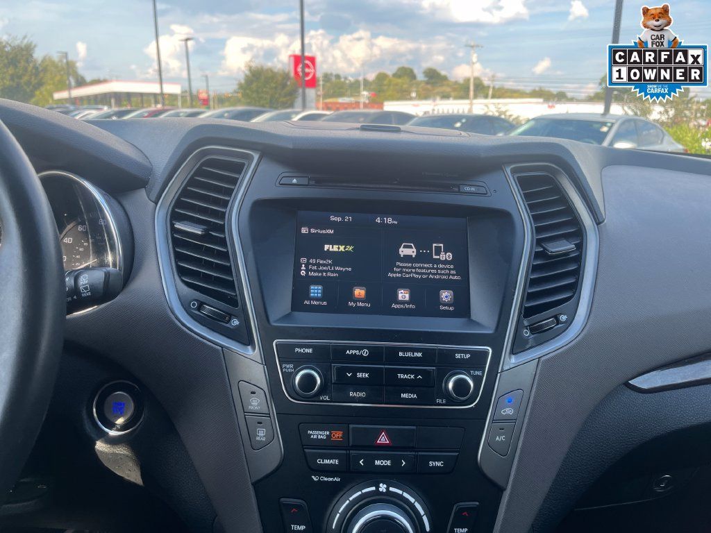 Used 2017 Hyundai Santa Fe Sport FWD image 18