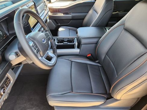New 2026 Ford F250 Lariat w/ Black Appearance Package AWD/4WD image 9