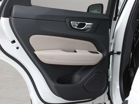 New 2026 Volvo XC60 B5 Core AWD/4WD image 24