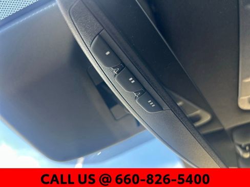Used 2025 Toyota Crown AWD/4WD image 23