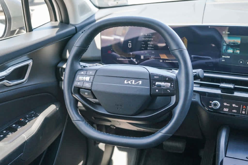 Certified 2026 Kia Sportage LX FWD image 14