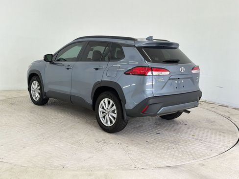 Used 2024 Toyota Corolla Cross LE AWD/4WD image 3