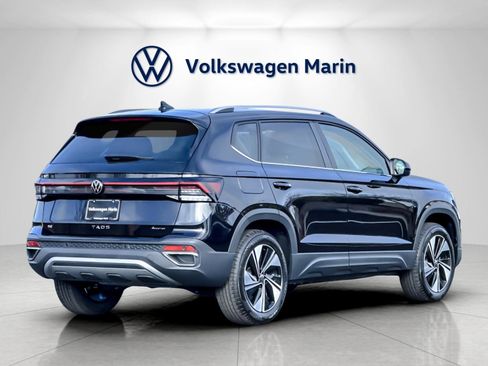 New 2026 Volkswagen Taos SE image 5