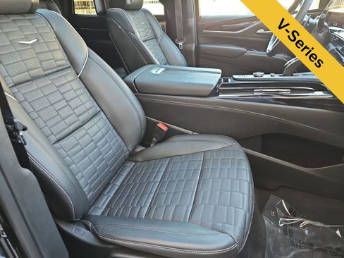 Used 2024 Cadillac Escalade V w/ LPO, ONYX Package AWD/4WD image 18