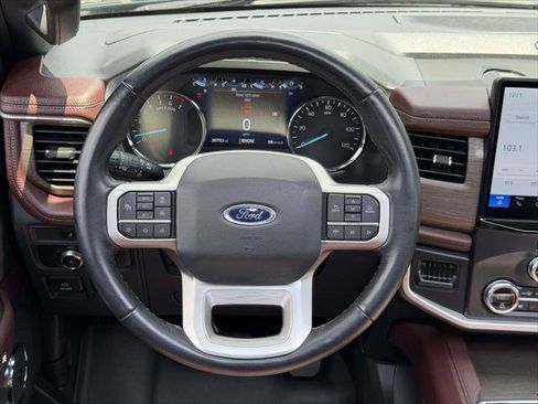 Used 2022 Ford Expedition Limited AWD/4WD image 17