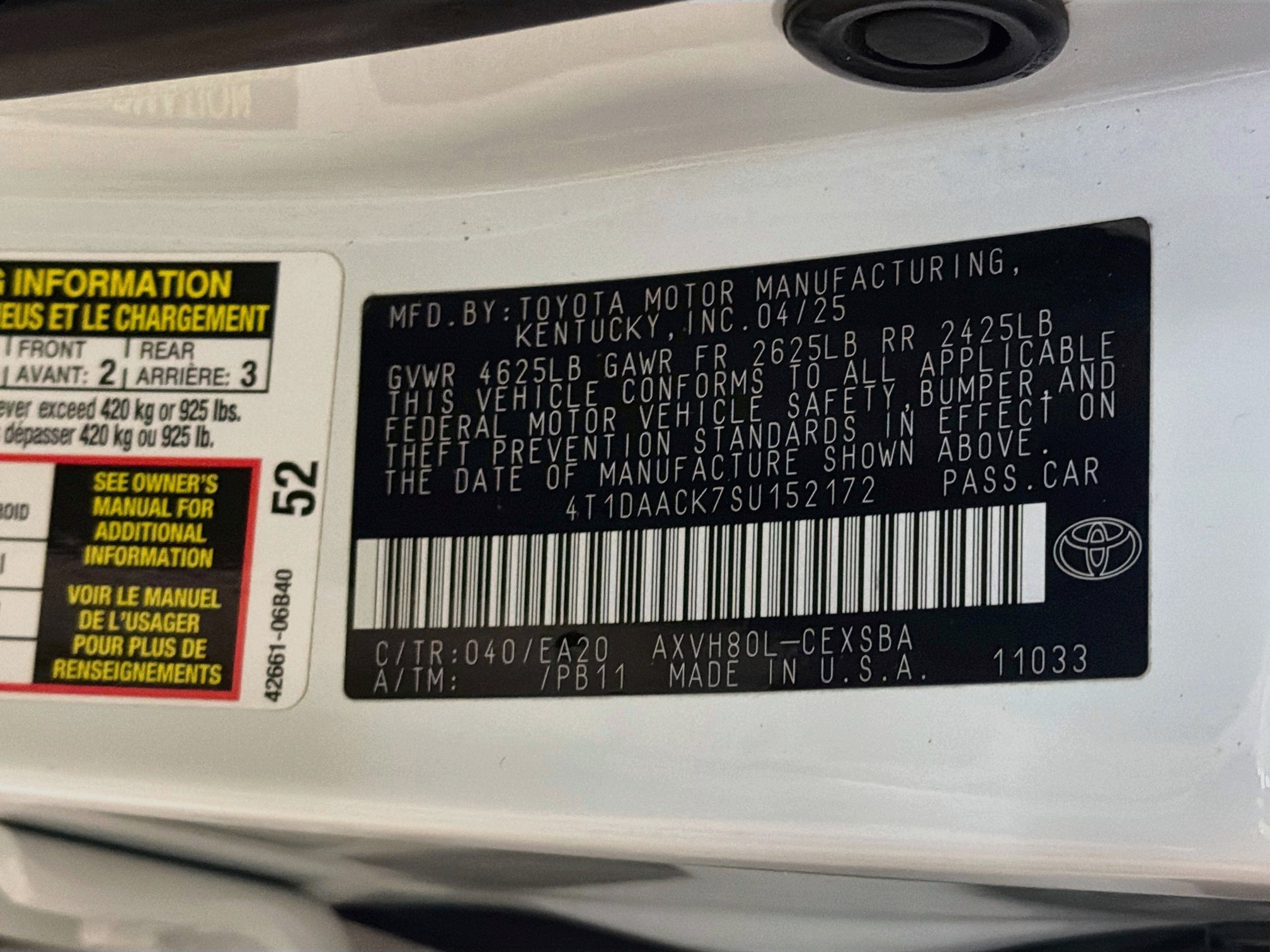 Used 2025 Toyota Camry SE FWD image 12