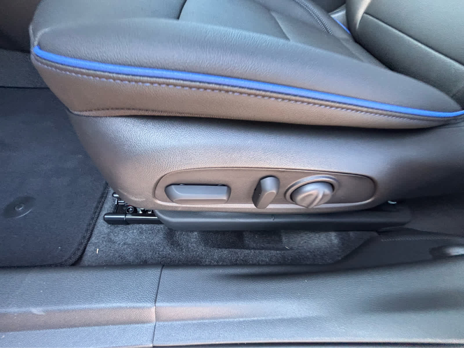 New 2026 Buick Envista Sport Touring w/ Convenience I Package FWD image 16