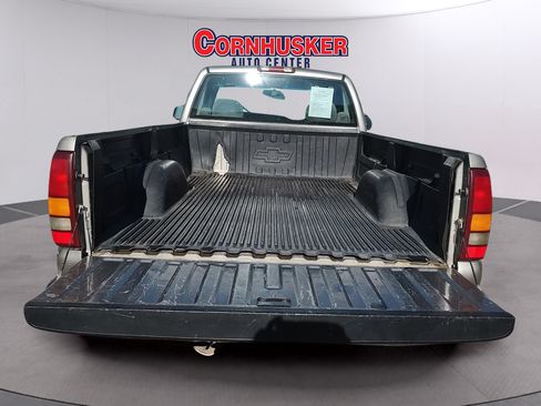 Used 2000 Chevrolet Silverado 1500 LS w/ Firm Ride Suspension Pkg AWD/4WD image 9