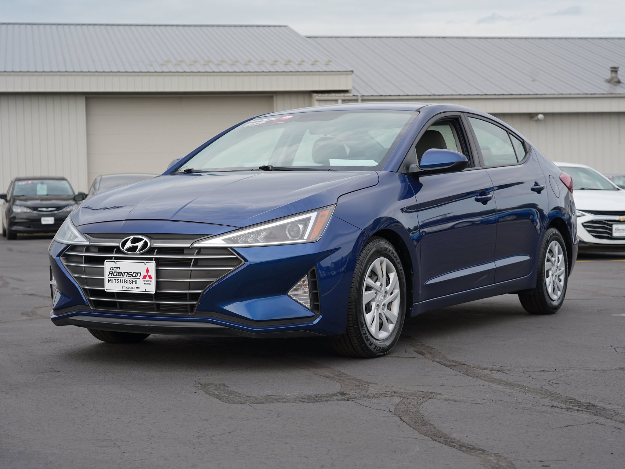 Used 2019 Hyundai Elantra SE FWD image 8