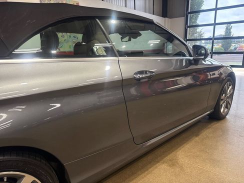 Used 2018 Mercedes-Benz C 300 4MATIC Cabriolet image 43
