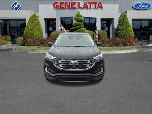 Used 2024 Ford Edge Titanium image 2