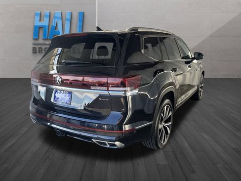 Certified 2025 Volkswagen Atlas SEL Premium R-Line image 6