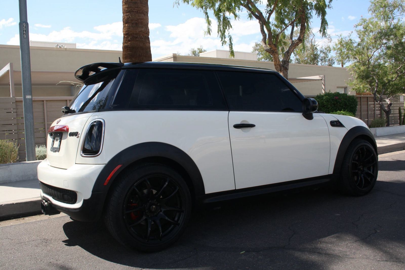 Used 2010 MINI Cooper S FWD image 3