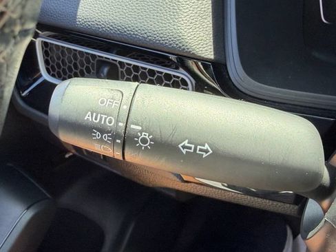 Used 2025 Honda Civic Sport image 30