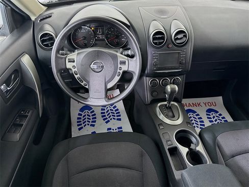 Used 2013 Nissan Rogue SV w/ Premium Pkg image 3