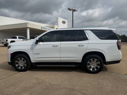 Used 2023 Chevrolet Tahoe LS RWD image 2